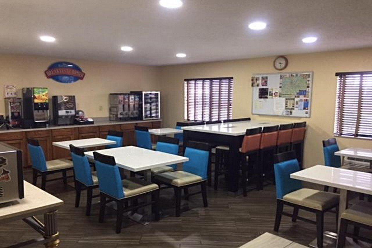 Baymont By Wyndham Louisville South I 65 Brooks Extérieur photo